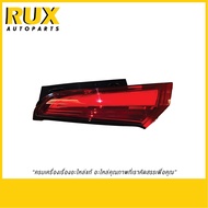 Suzuki เสื้อไฟท้าย-นอก ข้างซ้าย ตัวบน Ertiga GX เออติก้า GX (35702-73R10-000) แท้