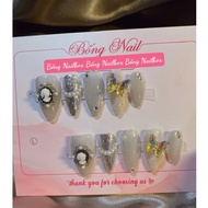 Nail box FakePieceg with super bright cat eye design B79