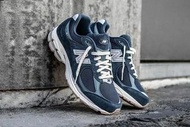 New Balance 2002系列 M2002RHC 鞋款