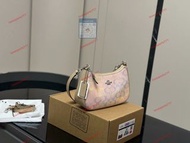 Coach蔻馳Teri腋下包