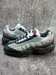 💥現貨💥 復古潮酷緩震神器 人氣煙灰紅漸層 Nike Air Max 95 男女同款休閒慢跑鞋 | Nike Air Max 95 Smoke Grey Red|