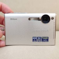 Nikon Coolpix S5 新淨銀色CCD相機 數碼相機 CCD Camera 咭片機 等效35–105mm潛望...