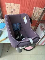 Combi 兒童安全座椅