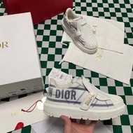 Dior 鞋子