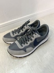 Nike Air Pegasus 83 US10