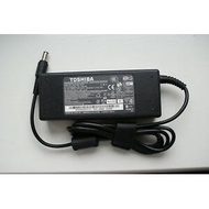TOSHIBA 15V 5A Laptop Charger