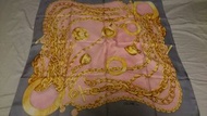 Celine 金球鍊條 粉色飾灰邊 絲巾