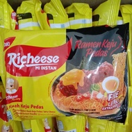 Mi richeese spicy cheese ramen level 3/richeese soup noodles level 3/viral ramen level3