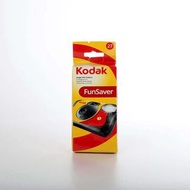 DJS LIFESTYLE 觀塘店 - 一款非常經典且極受歡迎的 KODAK FUNSAVER 柯達一次性使用 35mm 135 彩色負片即棄菲林相機 (27 張底片) 內置高感光度的 ISO 800