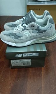 NEW BALANCE M992GR