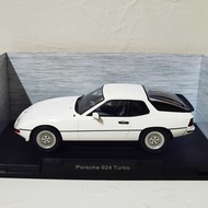 MCG 1/18 PORSCHE 924 TURBO PORSCHE Alloy Car Model White
