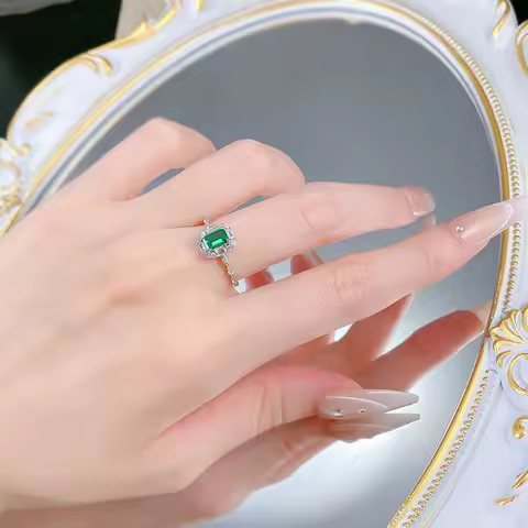 Luxury 18K white Solid Platinum PT950 certifid set with 4*6 imitation emerald ring for women, small,
