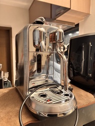 Nespresso 咖啡機連膠囊架