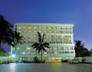 空中城堡飯店 (Hotel Airlink Castle)