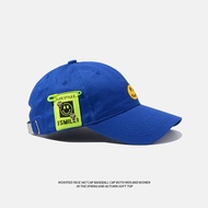 หมวกเบสบอลทรงปากเป็ด Drew House ดีไซน์เท่ๆ สำหรับผู้ชายและผู้หญิง พร้อมหมวกเบสบอลแบบหน้ากว้างที่สวมใ