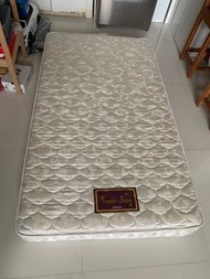 單人獨立筒台灣工廠製 單人獨立筒彈簧床 柔軟舒適 桃園藝文特區自取 誠可議