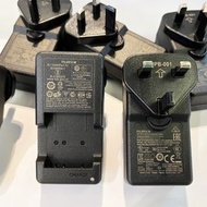 [DJS LIFESTYLE] FUJIFILM INSTAX MINI 90 NEO CLASSIC 富士即影即有菲林相機專用電池充電器 FUJIFILM BC-45C 現貨發售！歡迎親臨我哋網店、