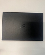 Fujitsu Laptop U938 (重量<1kg，超輕!) 電池健康度100%