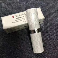 Elizabeth Arden 雅頓經典潤唇膏💄8小時防曬護唇膏SPF15