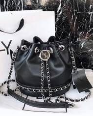 กระเป๋าสะพายข้างผู้หญิง ลิน/Lyn คอลเล็คชั่นใหม่ ขนาด 8inv/นิ้ว