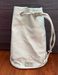 Prada 薄荷綠色化妝包