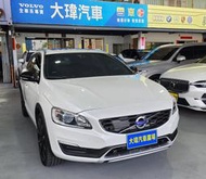 原鈑件 僅9萬多公里丨2017款 V60 D4柴油 頂規旗艦版 白 高底盤丨大瑋汽車 多款VOLVO車販售中