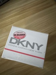 全新 DKNY 粉戀蘋果香水 50ml