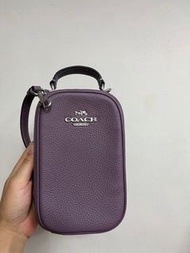 Coach phone crossbody, purple, 紫色， 手機袋，可斜揹/咩袋，有卡位， with card case , 可側揹/咩袋