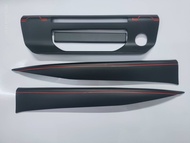 ครอบท้ายปลายดาบดำด้าน FORD RANGER 2022 2023 2024 NEXT GEN แบบเว้ารูกุญแจ/แบบไม่เว้ารูกุญแจ โลโก้สะท้