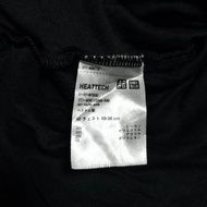 Uniqlo heattech เสื้อยืด ชาย ไซส์ M  XL คอวี สีดำ กันหนาว มือสอง