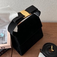 中古包 Ferragamo菲拉格慕 蝴蝶結禮物盒子手袋