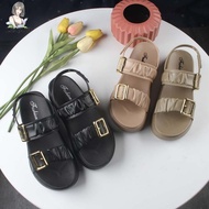Fashionable Shoes For Teenagers And Trendy Heel Lift Beautiful Korean Style Suitable All Outfits. T2