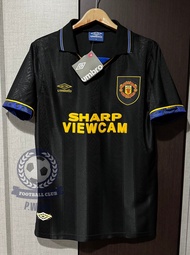 New!! เสื้อฟุตบอลย้อนยุค แมนยู 1992/1993  Kung Fu Click เกรด Retro อัดชื่อนักเตะ Cantona#7