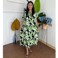 Abstract motif geber hand dress