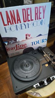 Lana Del Rey Honeymoon 黑膠唱片 +手提黑膠機