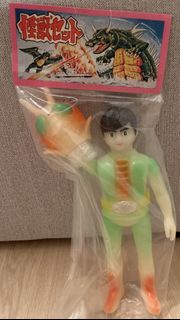 幪面超人V3 笠頭膠品 夜間發光版