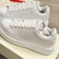 全新正品｜Alexander Mcqueen sneaker 麥昆小白鞋｜553770WHGP09000