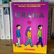 Drama by Raina Telgemeier | Graphic Novel | Comics | Middle Grade | Realistic Fiction LGBT-inclusive