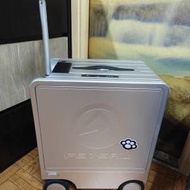 電動行李箱