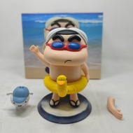 Crayon Shin-Chan Beach Series Shin-Chan Swimming Ring Shin-Chan Shinnosuke Nohara Boxed Figure L10.2