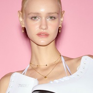 Bemet North star necklace