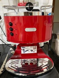 delonghi 德龍  半自動咖啡機