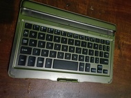 Keyboard wireless bluetooth bahan stainless kuat. barang bekas tablet seri Spen.