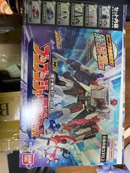 BANDAI 特搜戰隊刑事連者 迷你合體機器人