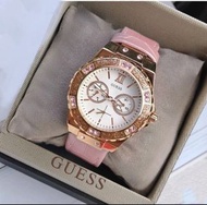 正品GUESS手錶 (W0775L3)玫瑰金色不鏽鋼材質 粉紅色皮革錶帶 石英 男 女 三眼腕錶 39mm