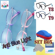 แว่นตากรองแสงสีฟ้าสำหรับเด็กเด็ก แว่นกันแสงสีฟ้าจากจอมือถือ และคอมพิวเตอร์ T8 T9 แว่นกรองแสงยูวี สำหรับเด็ก 3-12 ขวบ