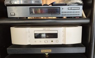 Marantz SA-15S2 CD Player + Audio Research LS2 Preamp