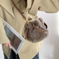 Winter Bag Female 2025 Cross-body Furry Small Bag Hand-carrying Cute Drawstring Furry Bag Shoulder B
