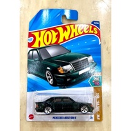Hot Wheels Mercedes-Benz 500E