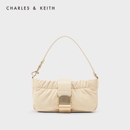 CHARLES and KEITH CK6-70781728 กระเป๋าถือขนนุ่มสำหรับผู้หญิง